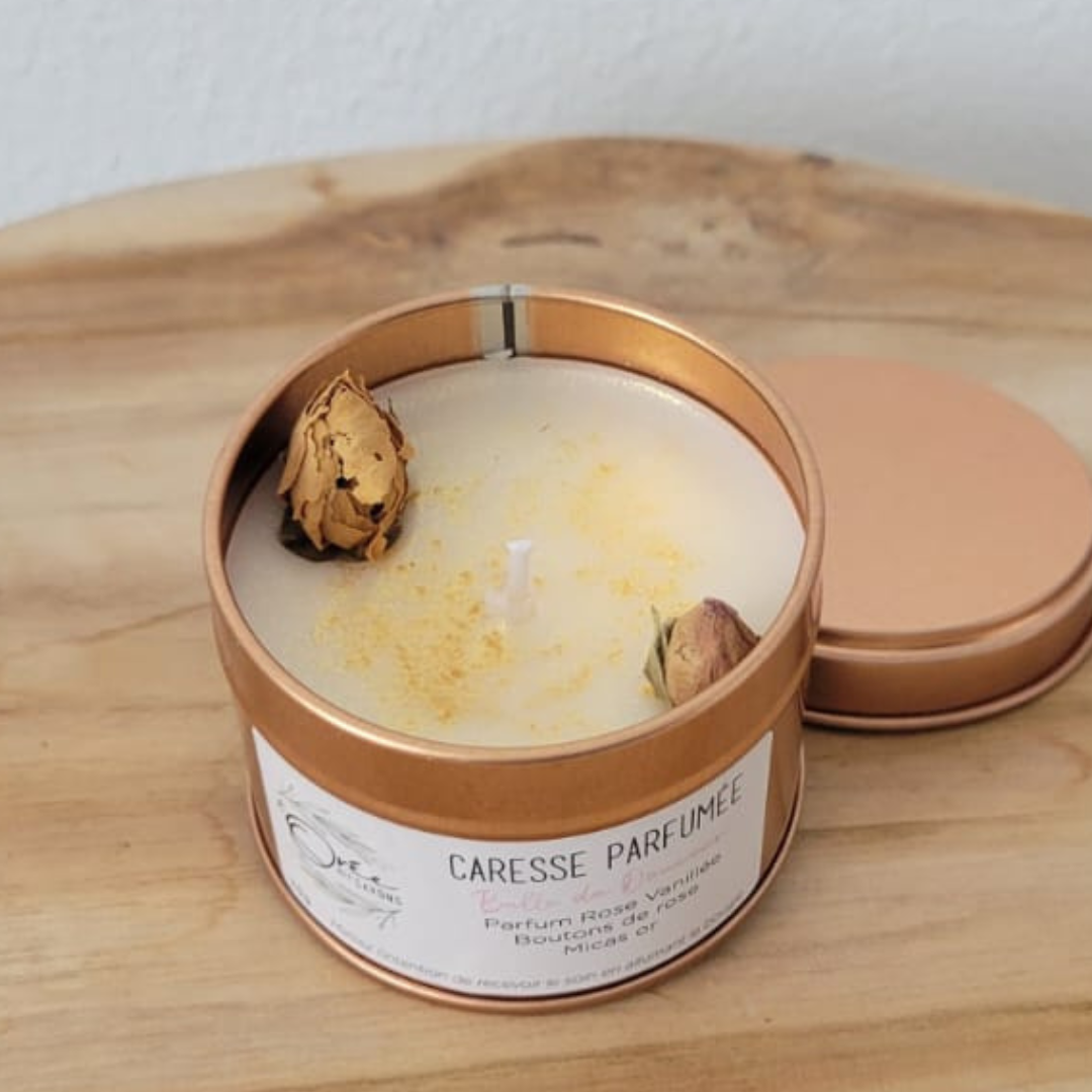Bougie Caresse parfumée – Rose vanillée