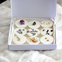 coffret-decouverte-fondants-fleuris-parfumes-cire-vegetale-soja-parfum-grasse-senteur-florale-boise-agrume-fondre-galet-parfume-idee-cadeau-offrir-fait-main3